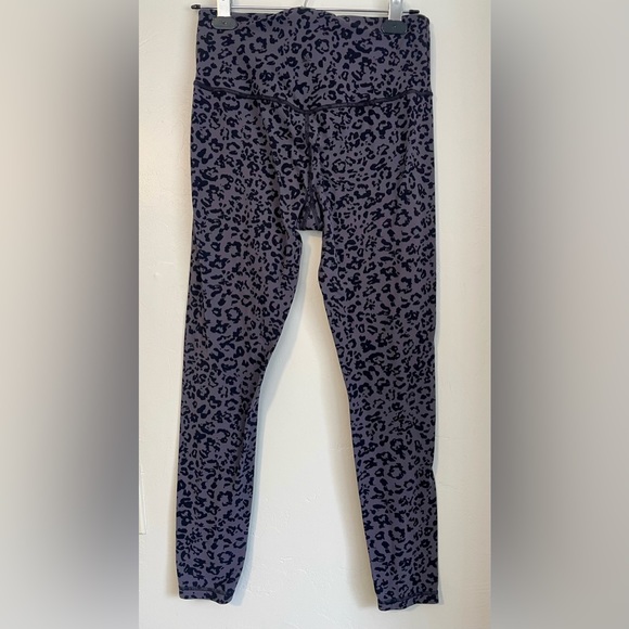 Athleta Leopard Ultra High Rise Elation Leggings - Medium - Picture 3 of 6